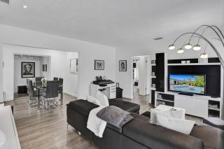 Casa Coral with Heated Pool Charcoal BBQ area - Miami - 6