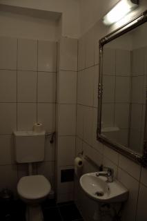 Kingslanding Old Town Hostel - 9