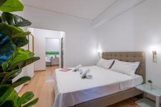 Acropolis one road up - Atene - 9