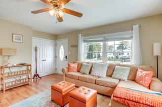 Villas Hideaway with Deck, Walk to Bay Beach! - Rio Grande City - 7