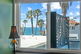 Fresh New Listing Oside Palms Day In Paradise - Oceanside - 1