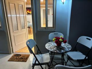 2Bedroom Apartment,free parking 06 - 1