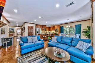 Tahoe Woods 702 at Stateline - Walk to Lake Casinos AC Dog - 5