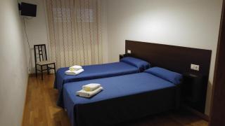 Hostal CASASNOVAS - 9