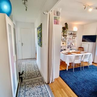 Excellent Apparts - 2 chambres & Salon - Vue magnifique sur les montagnes & parking privé Gratuit - Grenoble - 1