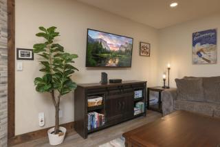 Park Place Pikes Peak Condo: Ski In, Walk To Main St - 6