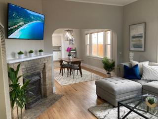 Beautiful remodeled 2 bedroom home near Rio Grande River. - 0