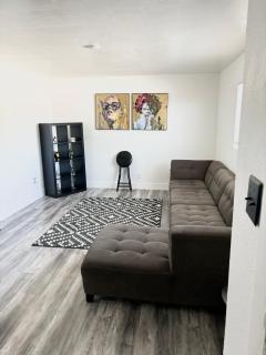 Cozy and Spacious Home - Las Vegas - 9