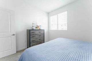 Gateway to Old Town Scottsdale King 1 BR with Balcony - Scottsdale - 2