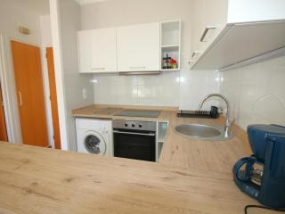 Apartamento acogedor con piscina, WiFi y garaje cerca de la playa de La Farella, Llançà - ES-228-8 - 2