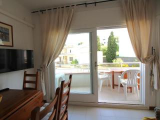 Apartamento acogedor con piscina, WiFi y garaje cerca de la playa de La Farella, Llançà - ES-228-8 - Llança - 1