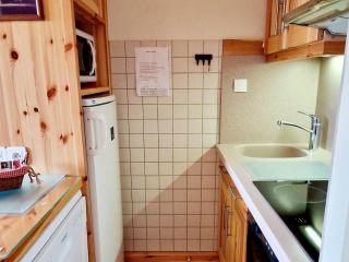 Appartement charmant 46m² pour 6 pers, proche pistes et commerces, balcon exposé Est - FR-1-755-13 - 4