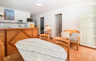 2 Bedroom Lovely Home In Piscia Rossa - Afa - 7