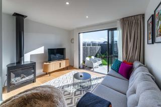 Riverside Lodge - Luxury Two Bedroom Townhouse - Albert Town - 7