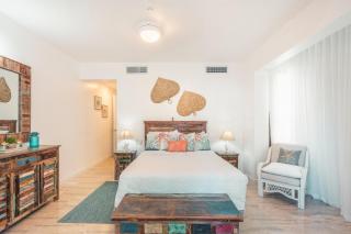 4BR Luxury Tropical Paradise Close to the Ocean - 6