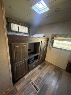 Camper Rv1 with private entrance and free parking - Moreno Valley - 9