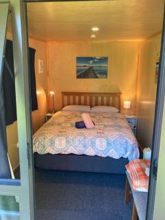 Kiwi cabin with geothermal pool by lake Taupo - Turangi - 3