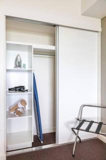 Sleek Seaside Living - Exceptional Esplanade Locale - 2