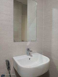 The Family Troika - 1 Bedroom - - Kota Bharu - 2