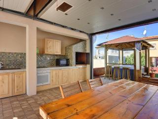 Holiday home with terrace and outdoor kitchen - Medulin - 5