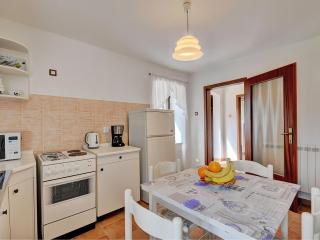 Adorable home with garden and outdoor kitchen - Rakalj - 2