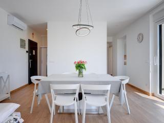 Modern apartment with large covered terrace - Pula - 2