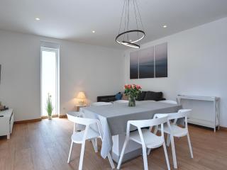 Modern apartment with large covered terrace - Pula - 3