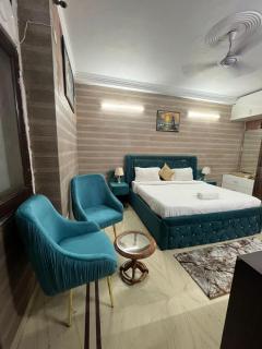 Divine India Service Apartment 3 BHK D-198 Saket - New Delhi - 2
