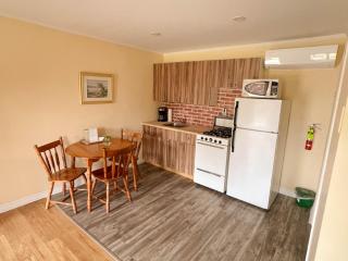Silverwood Motel - 2