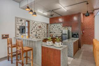 SaffronStays Atmos The Brick House - 3