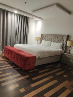 Presidential One Bed Apartment Gold Crest Mall - Lahore - 6