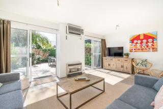 Abbys Beach Villa - Broadwater - 8