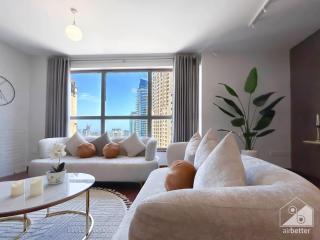 Luxurious 4 Bedroom with Stunning Views in JBR - Dubai - 9