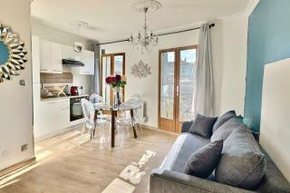 Appartement de charme avec balcon au pied des commerces - 0