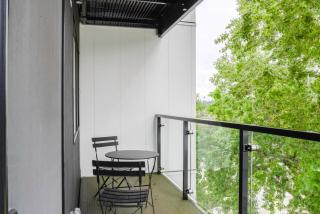 Blueground U Distr rooftop wd nr colleges SEA-736 - Seattle - 6