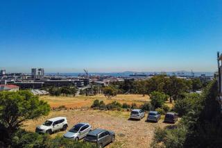 Quirky 2 Bed Home Parking Wi-Fi Backup Power - 3