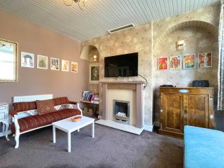 Sheffield's 3BR Retreat - Hillsborough - 0