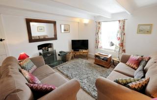 White Cottage Newport, Pembrokeshire - 0