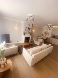 Amazing Newly Refurbished Mews House in W1 - Londra - 1