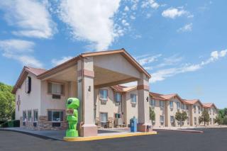 Super 8 by Wyndham Roswell - Roswell - 8