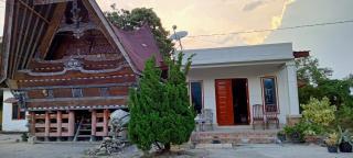 Buhit Guest House Samosir - 0