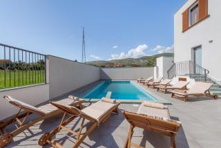 Villa Modea with Heated Pool - Plano - 3