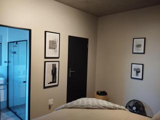 Modern apartment in WaterfaII City - 4
