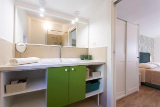 Villa Sea Touch - beachfront, with a heated pool - Rogoznica - 9