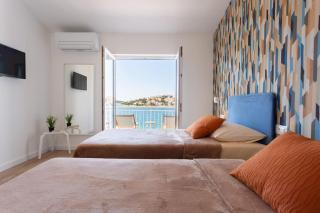 Villa Sea Touch - beachfront, with a heated pool - Rogoznica - 8