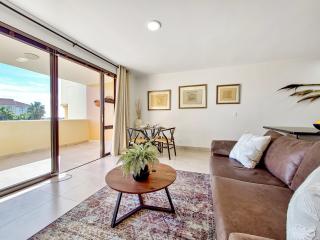 Rooftop Bbq, Jacuzzi, Sea and mountain views - 3