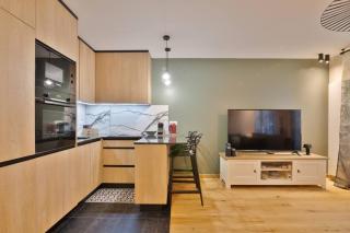 Le Saint Germain - 2