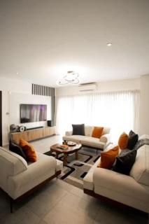 2 Bedroom Luxury Apartment @ The Signature Apartments - 8