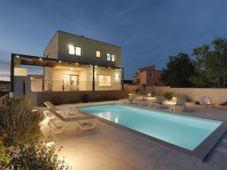 Villa with private swimming pool - Pola (Pula) - 0