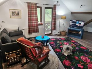 Yellow House - Bran - 5